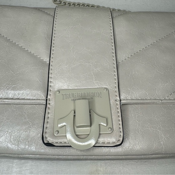 NWT TRUE RELIGION Light Gray Shoulder Bag Chain Strap Crossbody Purse - Picture 3 of 9